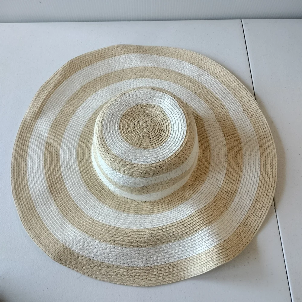 Shade & Shore packable straw floppy hat beach travel vacation white tan Beige